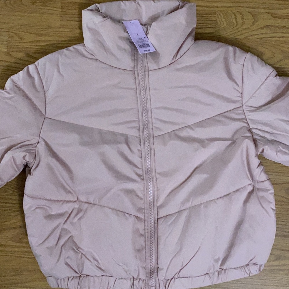 Woman’s small puffer jacket